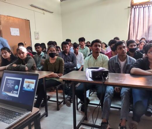 Spacious & Well-Ventilated Classrooms